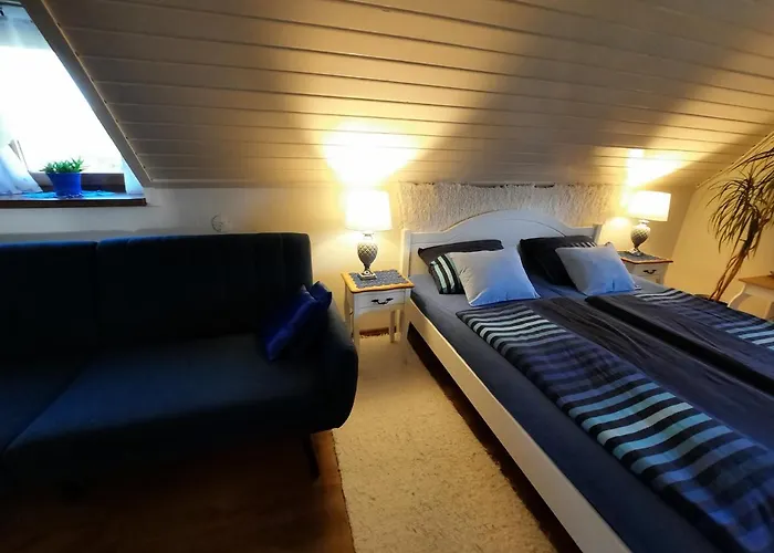 Anna Vendeghaz Kwatera prywatna